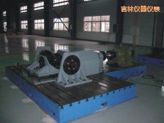 吉林微機(jī)控制驅(qū)動(dòng)橋總成扭轉(zhuǎn)試驗(yàn)機(jī)